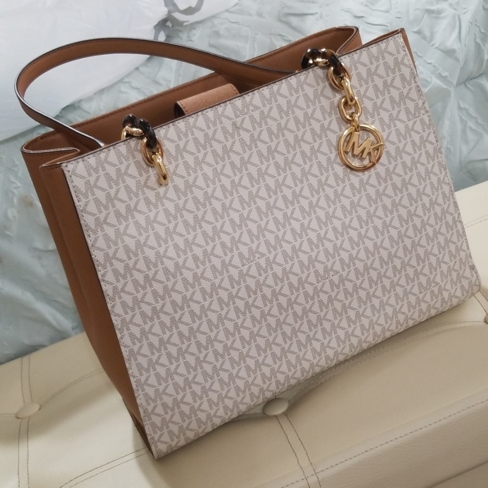 Michael Kors handbag